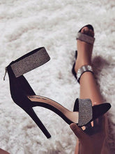 Sandalias de tacón alto con tiras en el tobillo y diamantes de imitación
